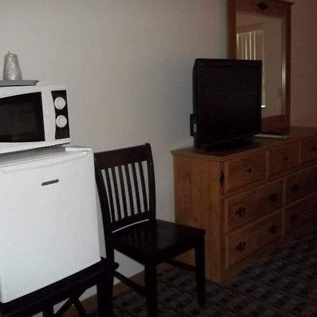 Burke Inn Motel & Suites Carroll Экстерьер фото